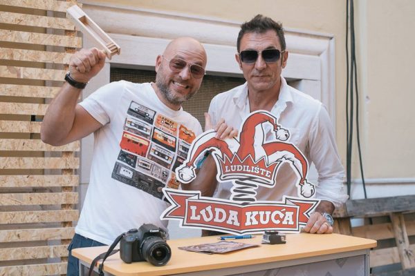 URAGAN with theatre Luda Kuća by: Rene Bitorajac & Đuro
